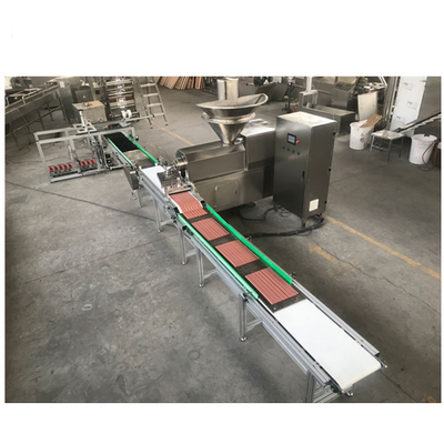 SUS304 Extruder อาหารสำหรับสัตว์เลี้ยงแถบเนื้อสัตว์อัตโนมัติรายการรีดเย็นสกรูเดียวสแตนเลสสายการผลิตเหล็ก