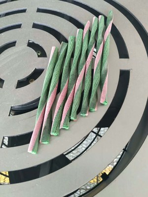 อุปกรณ์การอัดรีดอาหารสัตว์เลี้ยงสายเดี่ยวสำหรับการแปรรูปขนมสุนัขอาหารสัตว์เลี้ยง