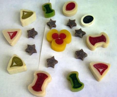 เอาท์พุทสูง 100 กก. / ชม. เครื่องประมวลผลอาหาร Extruder Single Screw