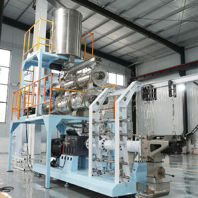 เครื่องบดอาหารสัตว์เลี้ยงแบบต่อเนื่องและอัตโนมัติ Twin Screw Extruder กว้าง 70-110 มม เครื่องบดอาหารสัตว์เลี้ยง 380V/50Hz